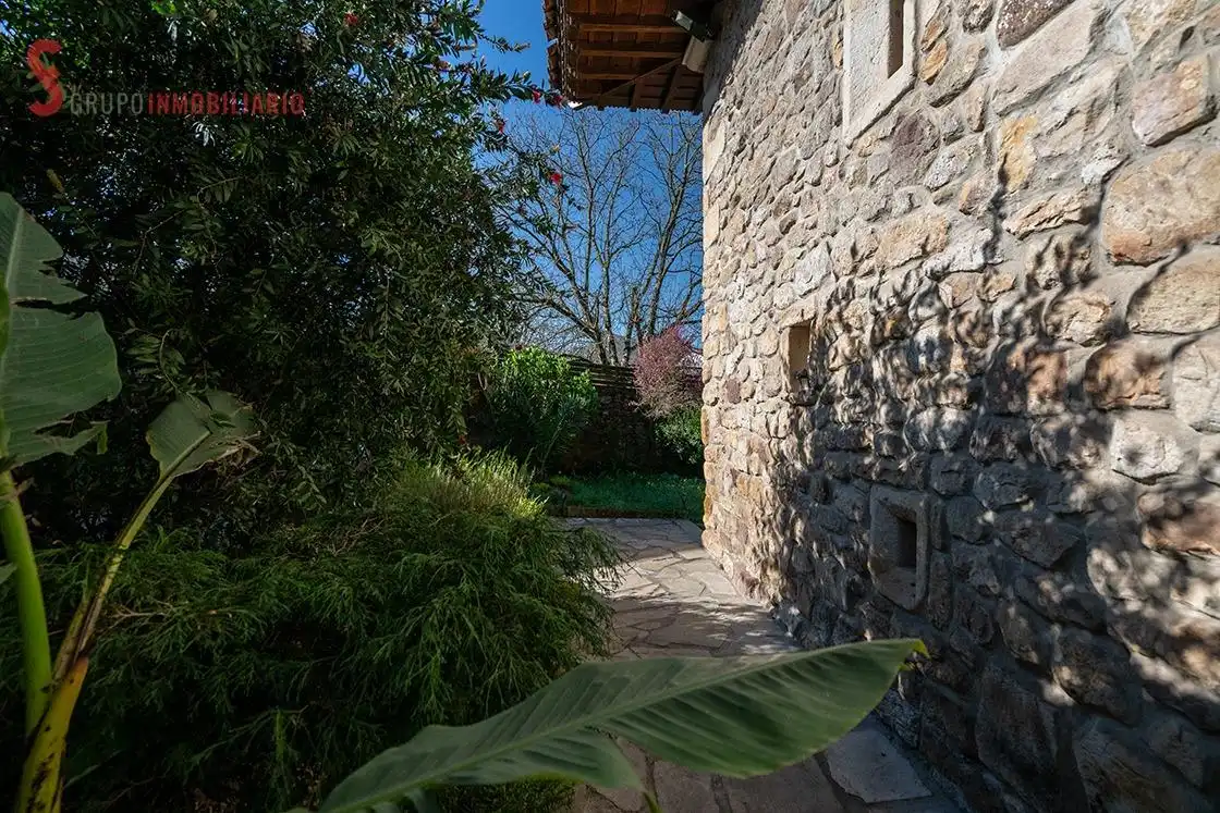 Jardín de Edificio en venta en Mazcuerras