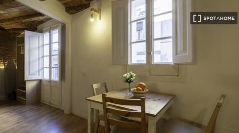 Foto 3 de Estudi per a compartir a El Raval, Barcelona