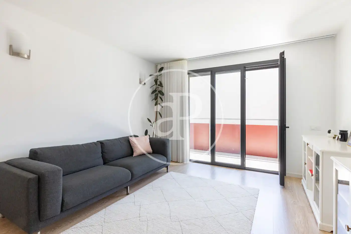 Sala de estar de Piso en venta en Sant Just Desvern con Aire acondicionado, Calefacción y Terraza