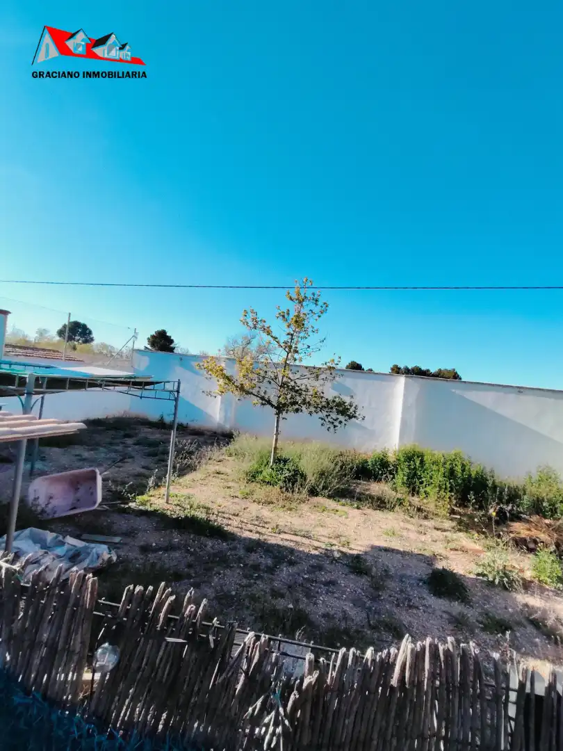 Haus oder Chalet zum Verkauf in Albacete mit Klimaanlage, Heizung und Privatgarten