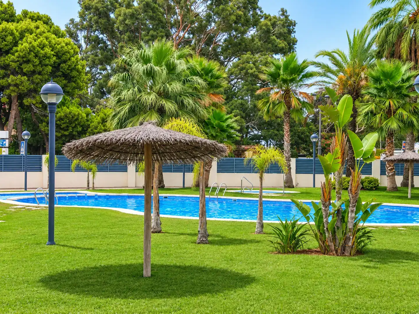 Swimming pool of Flat for rent in El Puerto