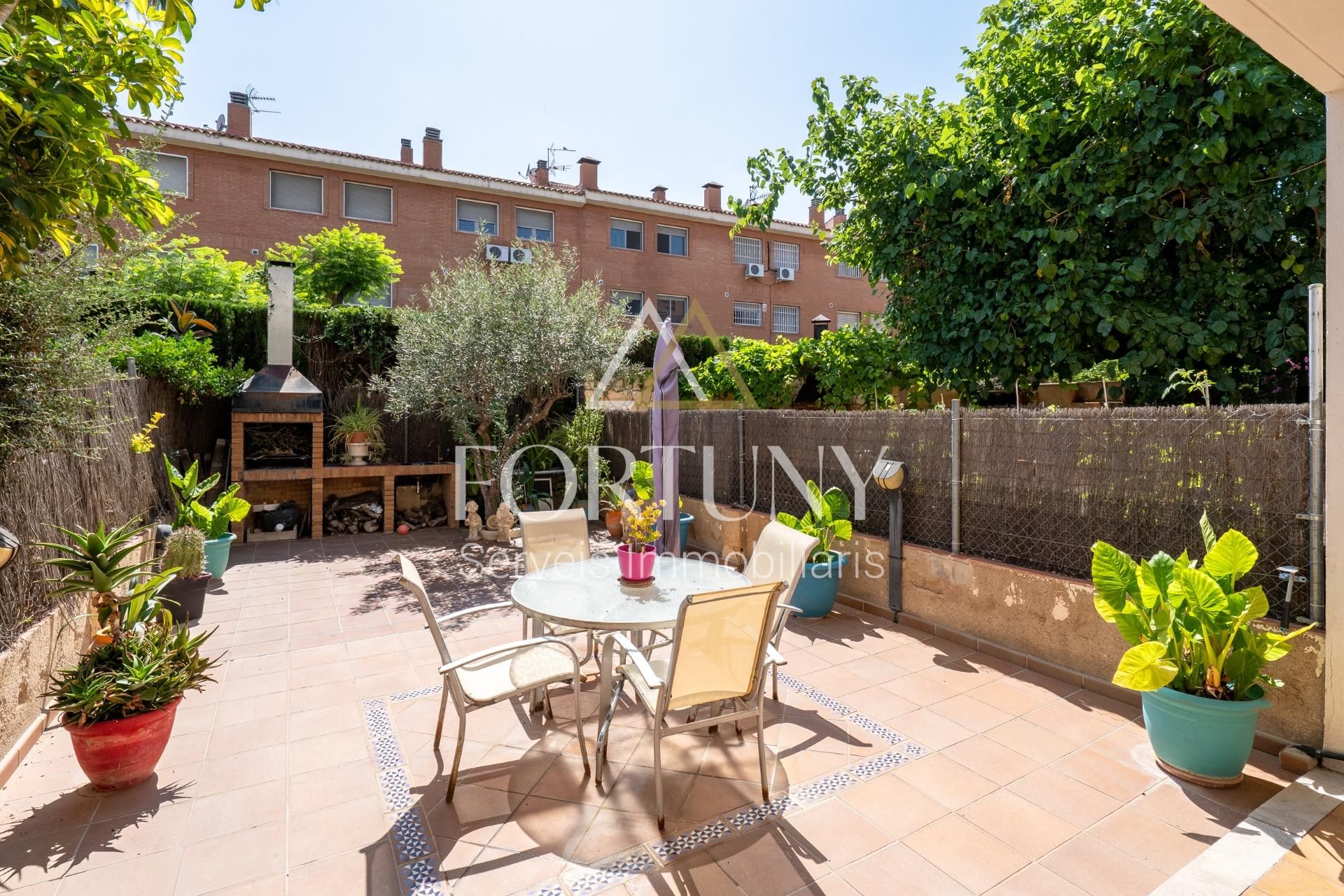 Terrassa de Casa adosada en venda en Reus amb Aire condicionat, Calefacció i Jardí privat