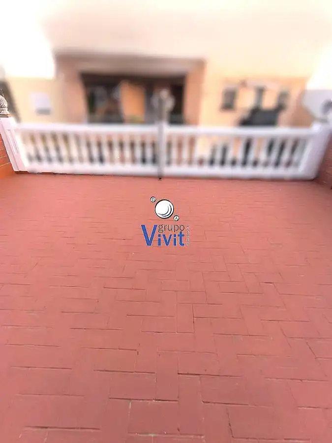 Vista exterior de Casa o xalet en venda en Alcalá de Guadaira amb Aire condicionat
