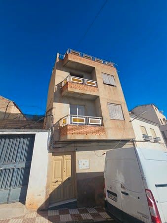 Vista exterior de Casa o xalet en venda en Cabra del Santo Cristo