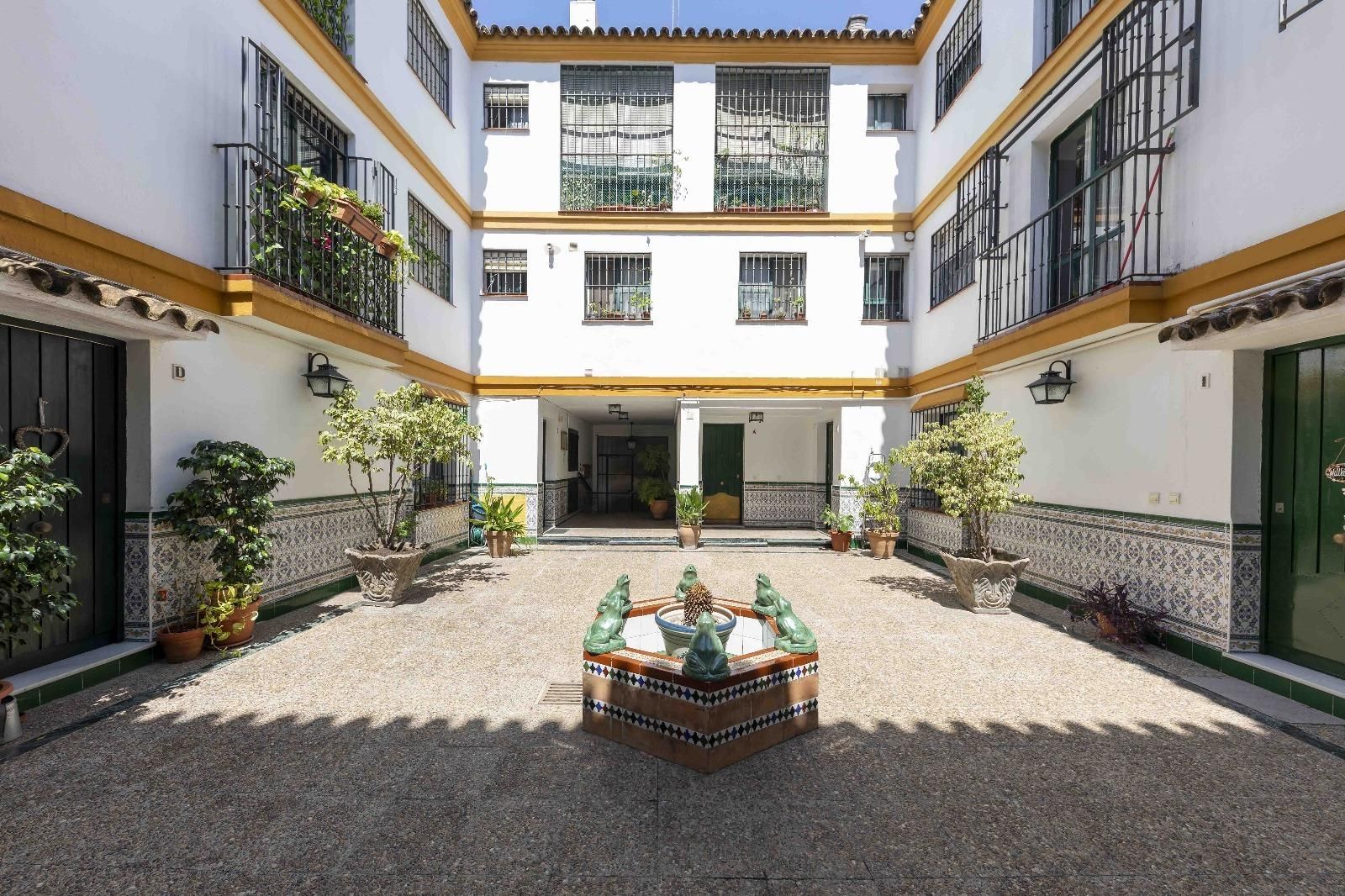 Jardín de Casa o chalet en venta en  Sevilla Capital con Balcón