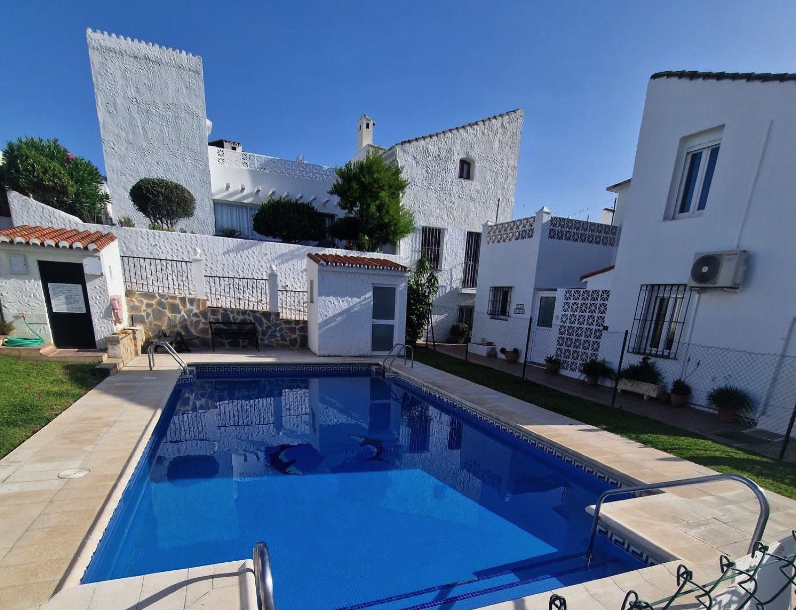Piscina de Casa o xalet en venda en Estepona amb Aire condicionat, Jardí privat i Terrassa
