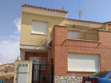 Casa en venda a Calle los Juncos 34