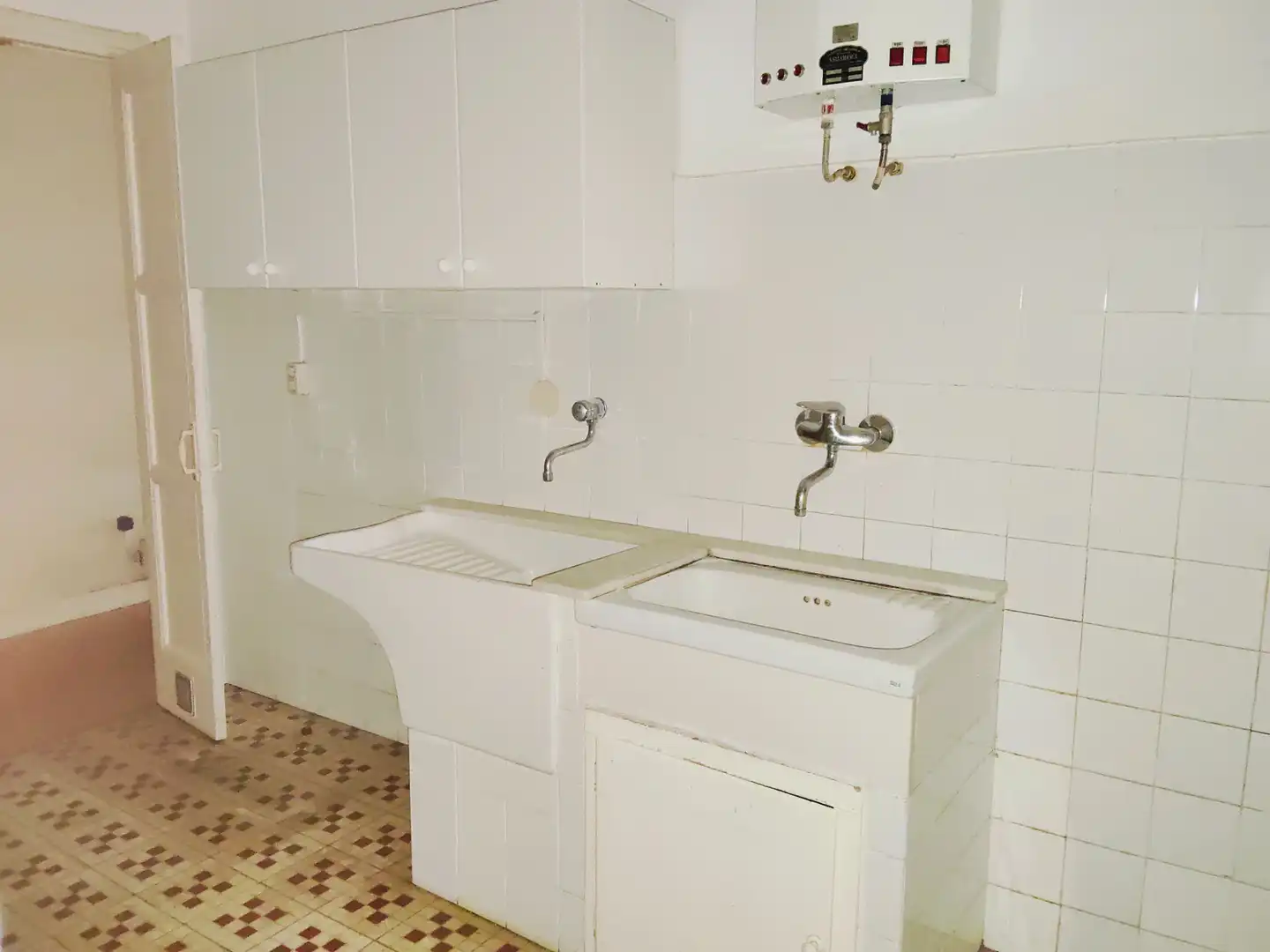 Bany de Pis en venda en Santander amb Parquet i Terrassa