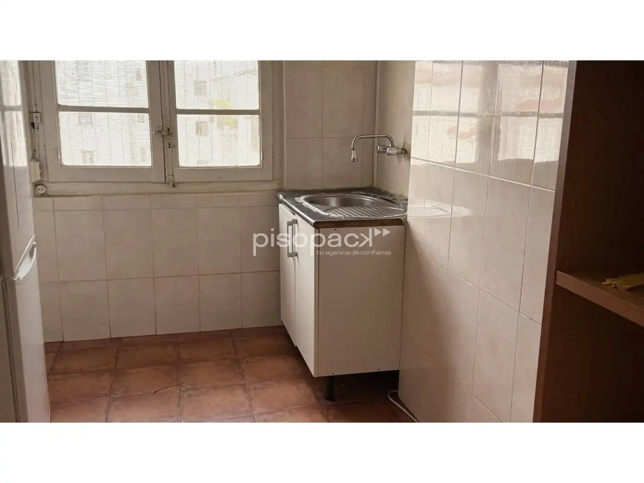 Cuina de Pis en venda en  Pamplona / Iruña amb Parquet, Terrassa i Alarma