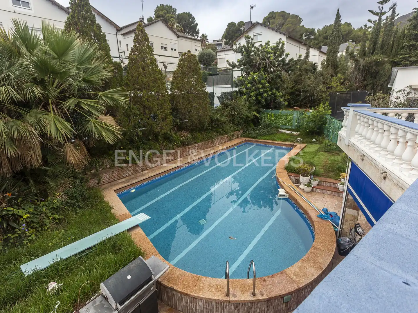 Swimming pool of Houses for rent in Castelldefels  with Air Conditioner, Heating and Private garden