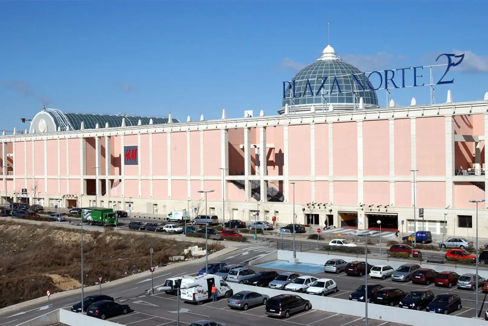 Vista exterior de Pis en venda en Alcobendas amb Calefacció, Terrassa i Moblat
