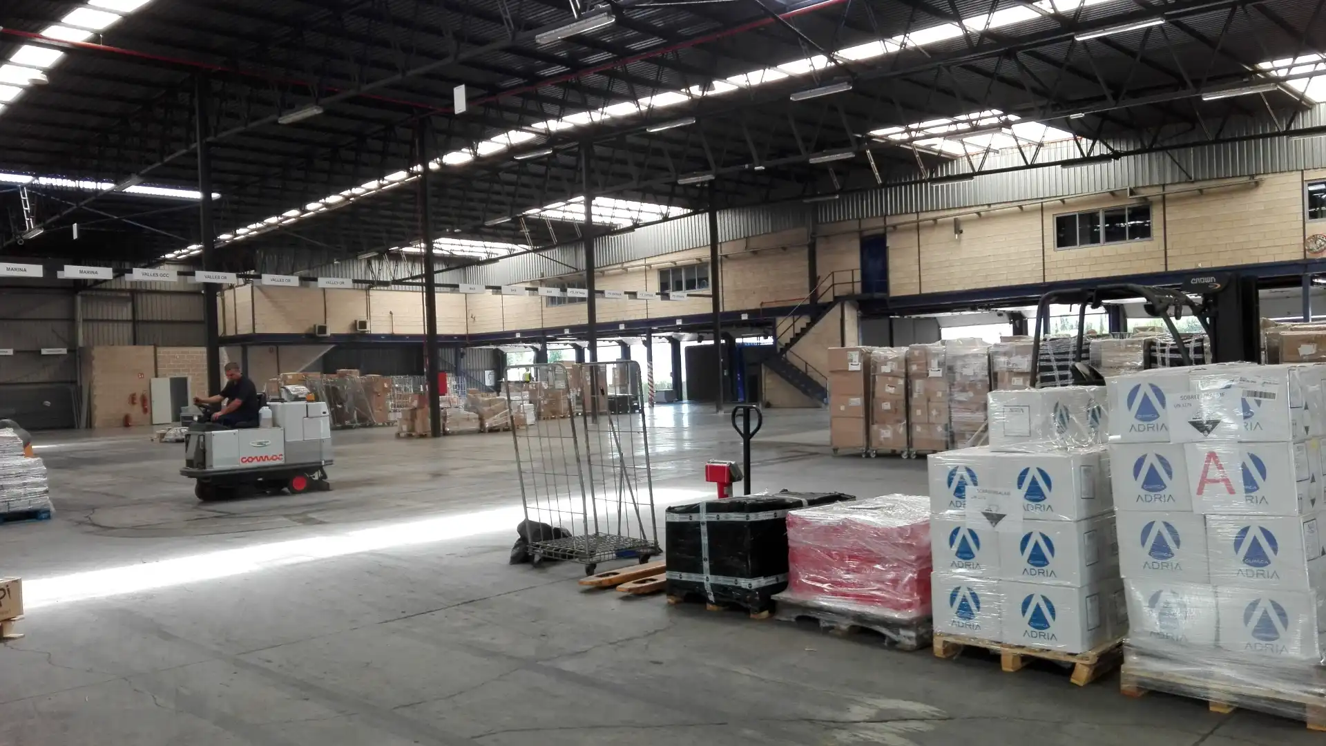Nave industrial de alquiler en Castellbisbal con Calefacción y Alarma