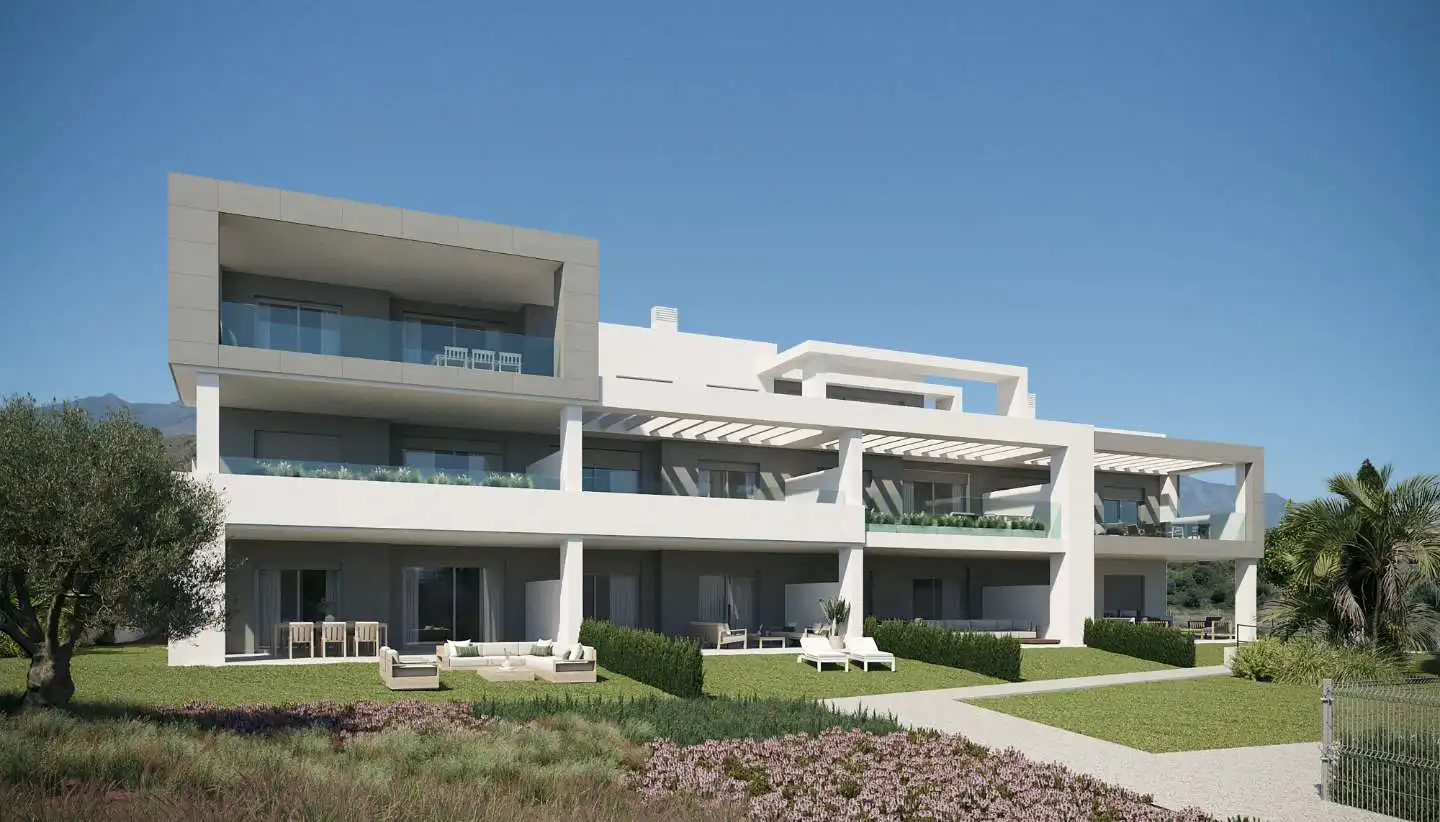 Apartamento con ascensor en venta en Selwo, imagen 2