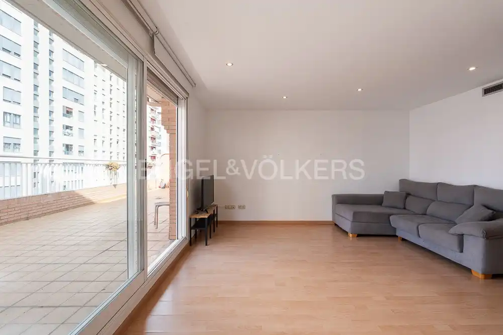 Vista exterior de Àtic de lloguer en Valencia amb Aire condicionat, Calefacció i Parquet