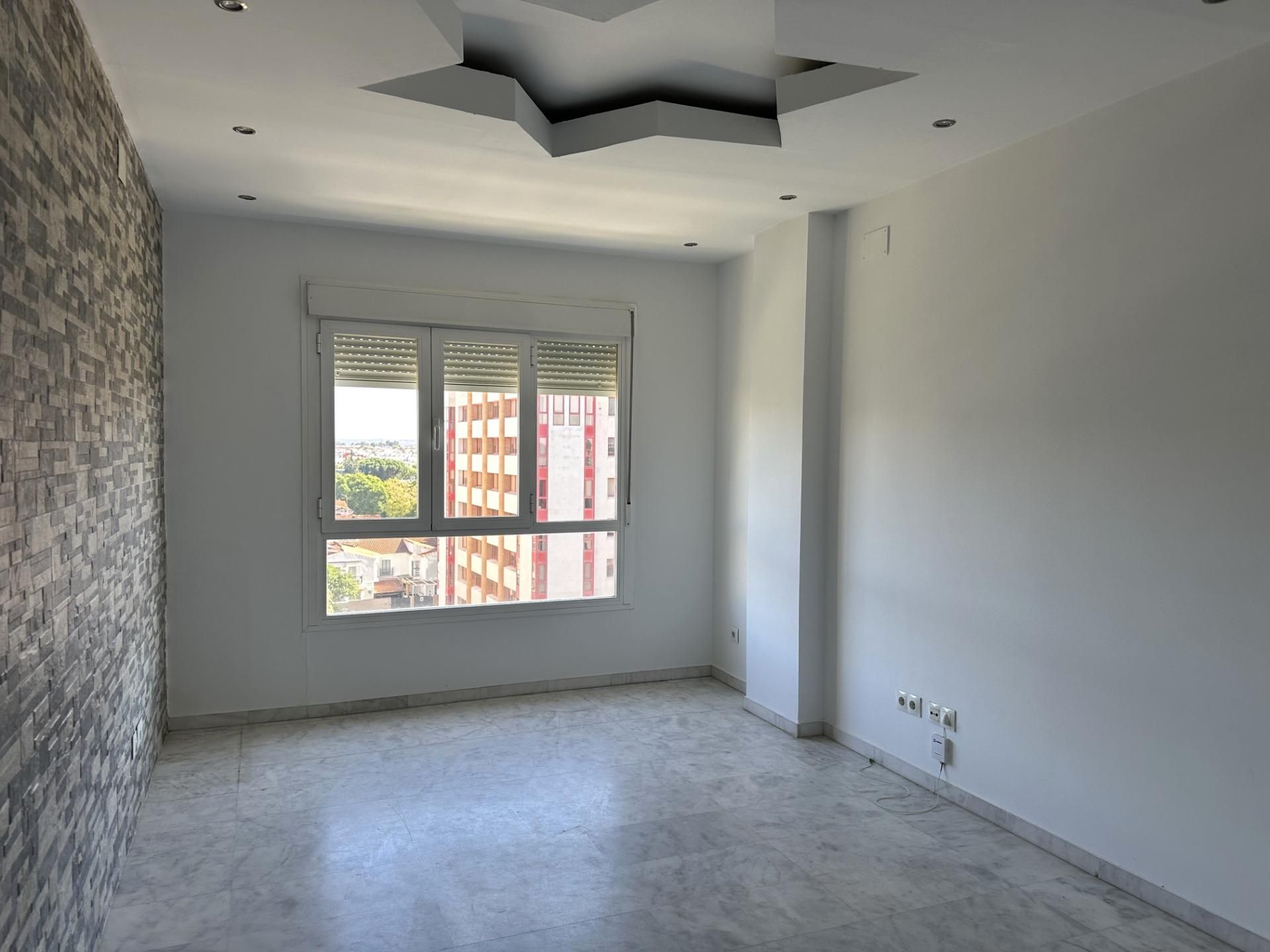 Bedroom of Flat for sale in  Sevilla Capital