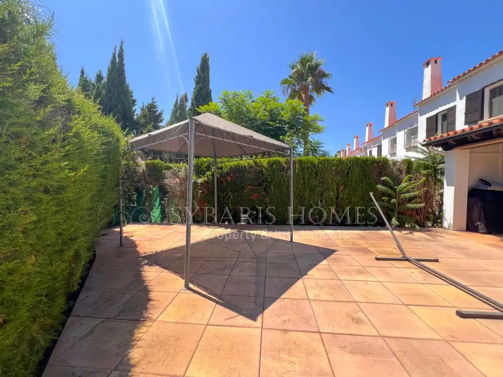Casa a schiera con piscina in vendita a Calle Oliba, imagen 7