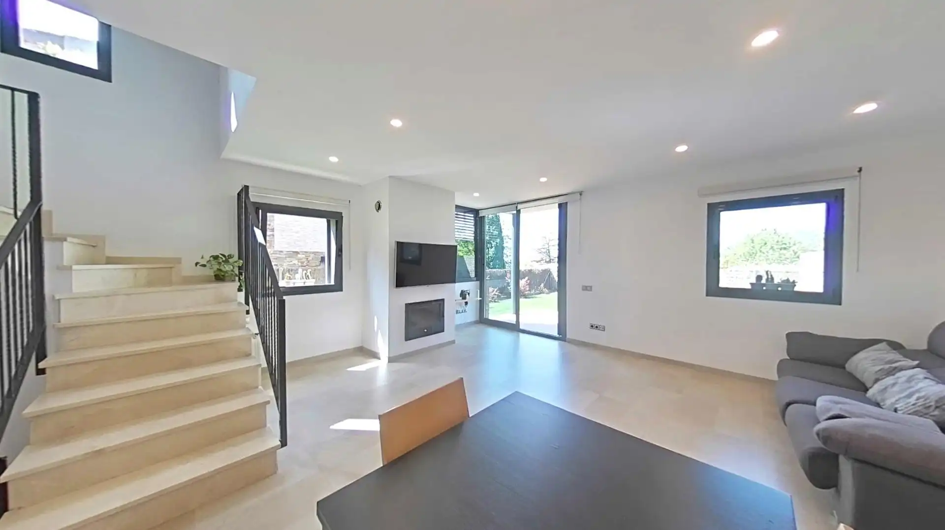 Sala d'estar de Casa o xalet en venda en Campins amb Calefacció, Jardí privat i Terrassa