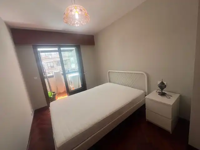 Schlafzimmer von Wohnung zur Miete in A Coruña Capital  mit Heizung, Parkett und Terrasse