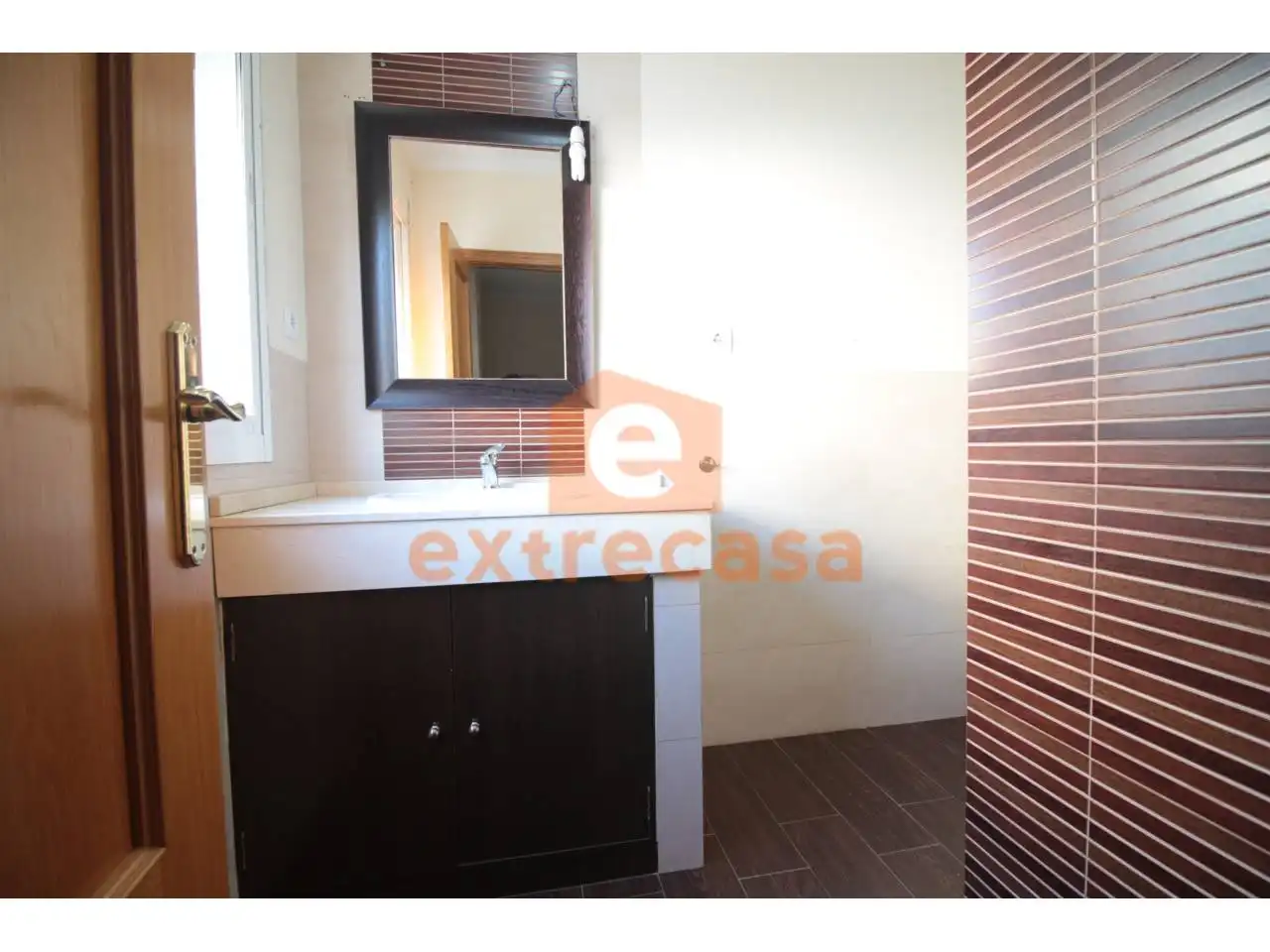Badezimmer von Dachboden zum Verkauf in Badajoz mit Klimaanlage, Heizung und Terrasse