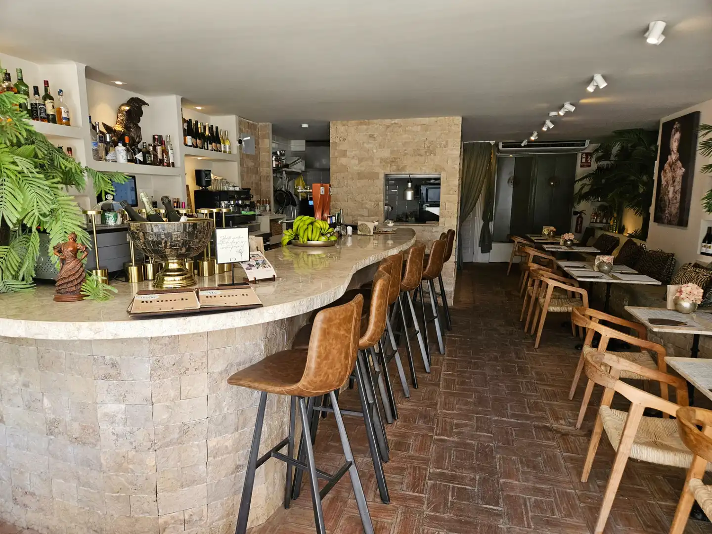 Geschaftsraum zur Miete in Benalmádena mit Klimaanlage, Terrasse und Möbliert
