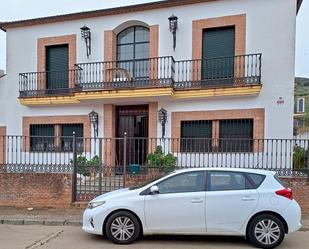 Exterior view of Single-family semi-detached for sale in Puebla de Alcocer  with Air Conditioner, Heating and Terrace
