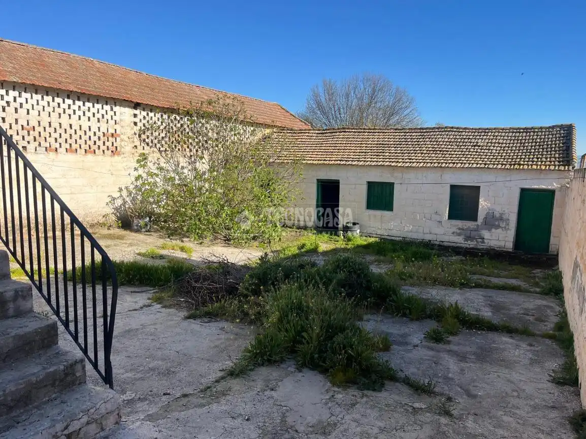 Casa aparellada amb jardí en venda a Pinos Puente, imagen 4