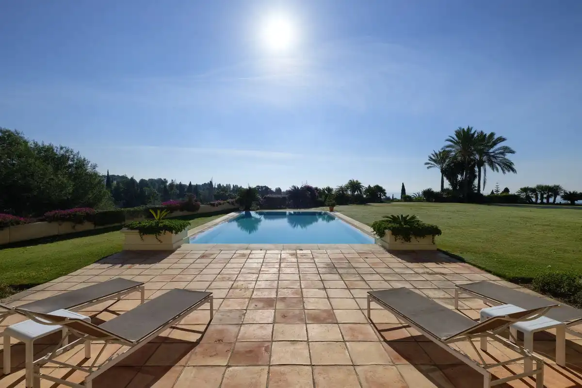 Chalet con piscina en venta en Milla de Oro, imagen 5