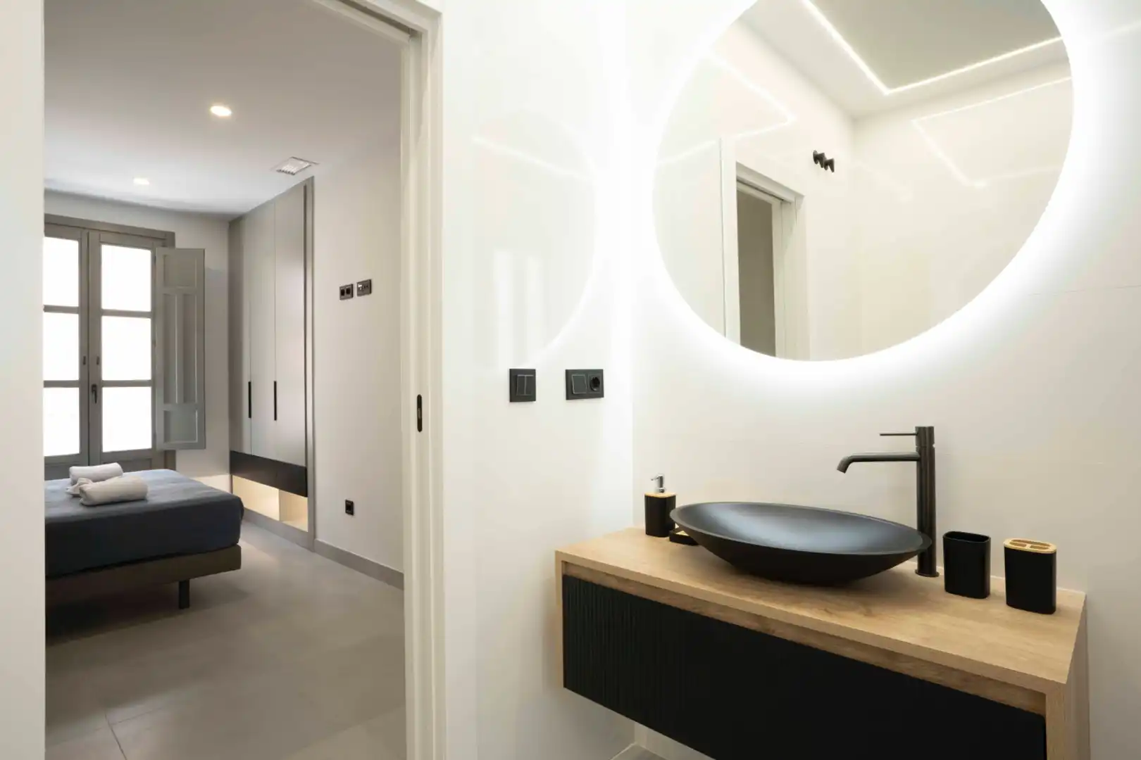 Badezimmer von Wohnung zur Miete in Granada mit Klimaanlage, Heizung und Möbliert