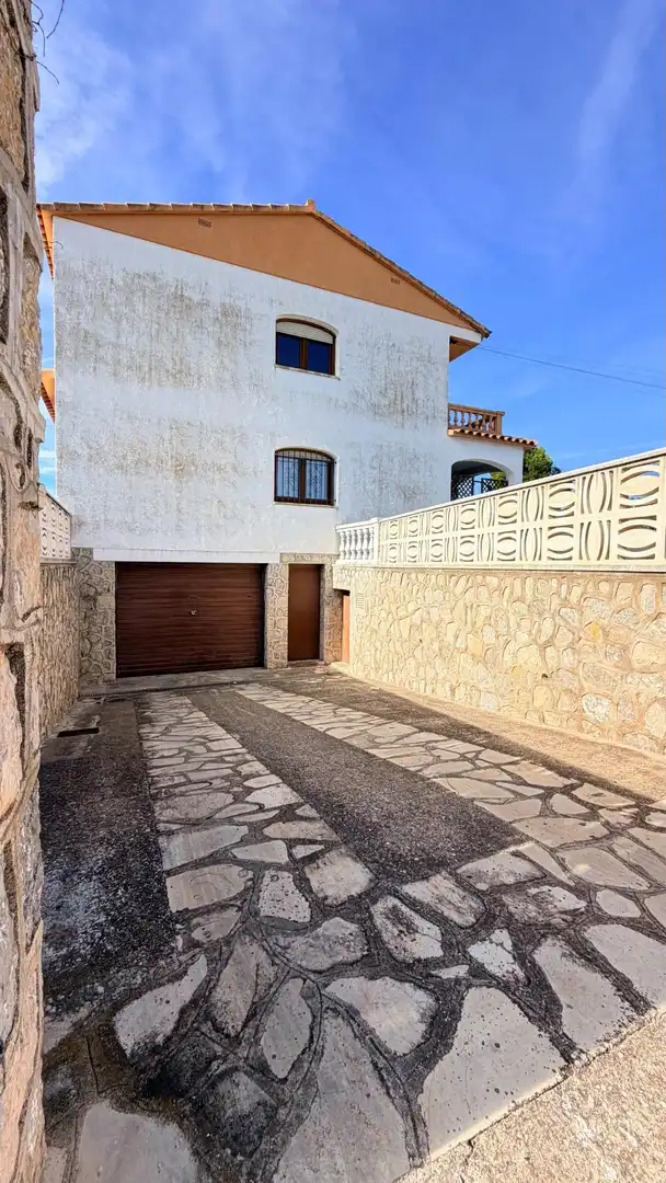 Exterior view of Detached homes for sale in Platja de Mont-roig