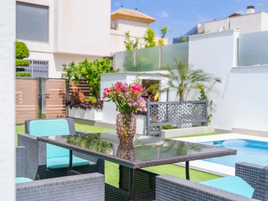 Casa amb piscina en venda a Calle Maria San Gil Noain, imagen 6