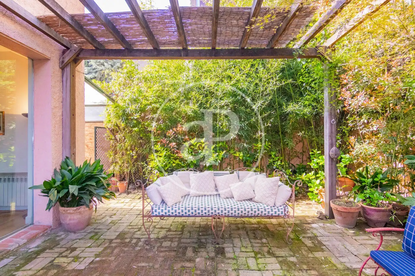 Terrassa de Casa o xalet de lloguer en Madrid amb Aire condicionat, Calefacció i Jardí privat