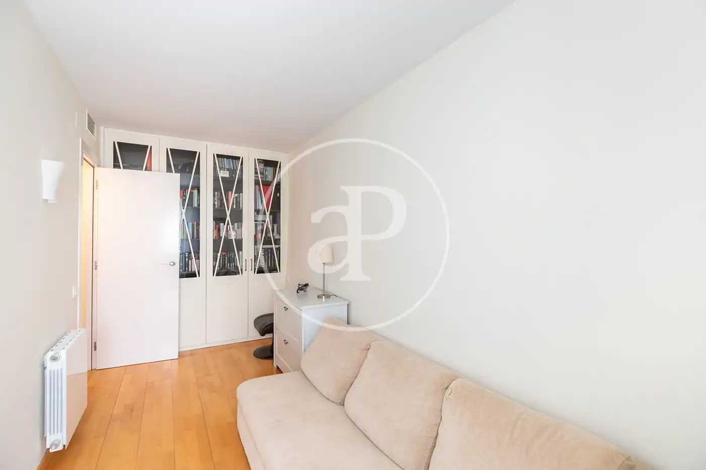 Schlafzimmer von Maisonette zum Verkauf in Barcelona mit Klimaanlage, Heizung und Terrasse