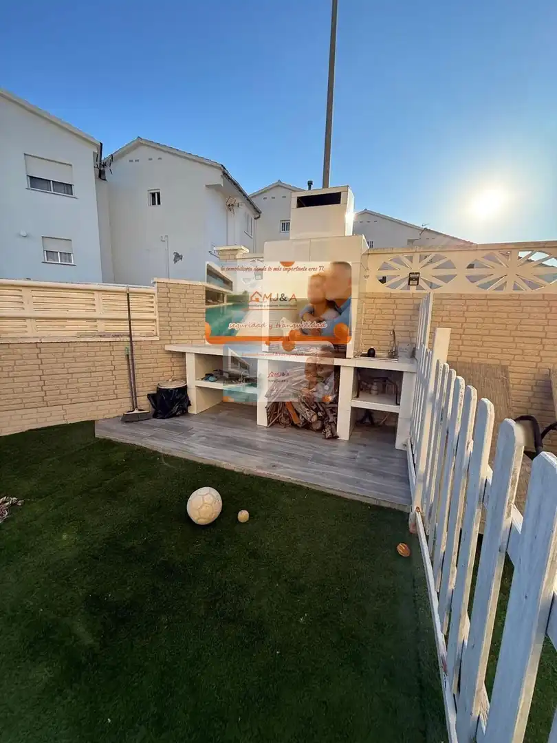 Terrace of Detached homes for sale in Benicasim / Benicàssim  with Air Conditioner, Heating and Terrace