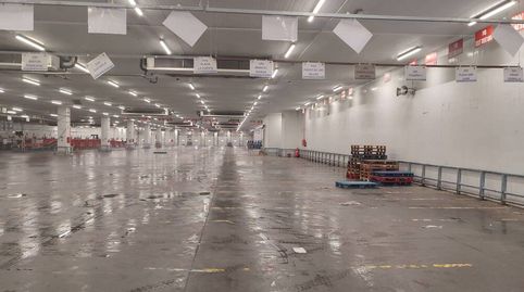 Foto 2 von Fabrikhallen zur Miete in Estación, Valdemoro