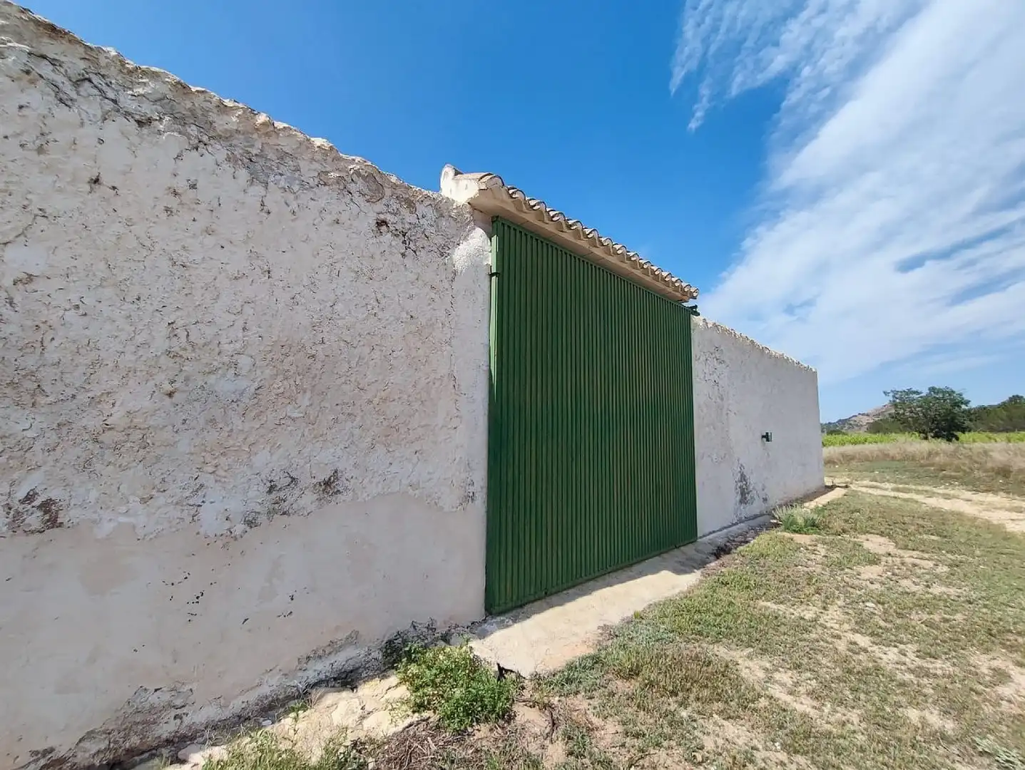 Exterior view of Country homes for sale in Yecla