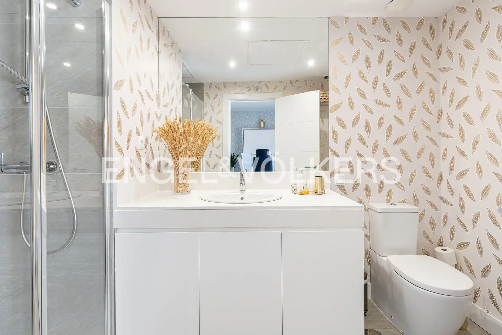 Baño de Casa adosada en venta en Pozuelo de Alarcón con Aire acondicionado, Calefacción y Jardín privado