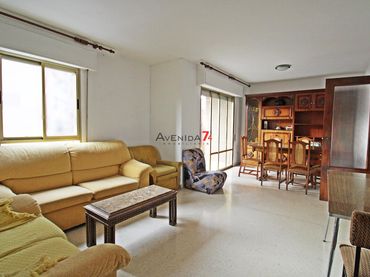Piso con balcón en venta en Lorca Ciudad