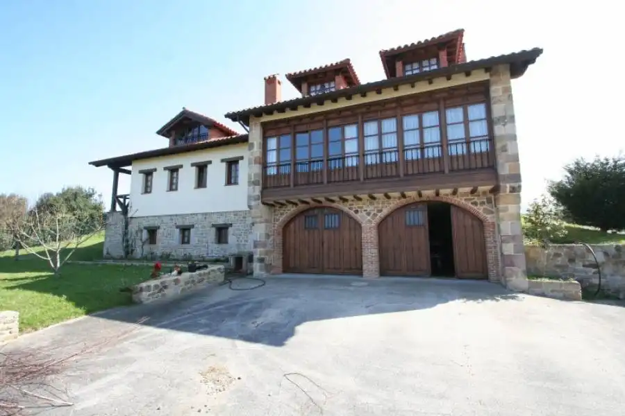 Exterior view of Country homes for sale in Alfoz de Lloredo  with Private garden, Storage room and Balcony
