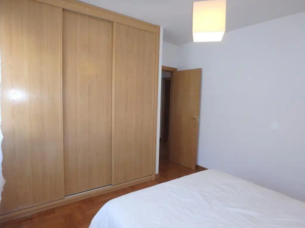 Schlafzimmer von Wohnung zum Verkauf in Yesa mit Heizung und Möbliert