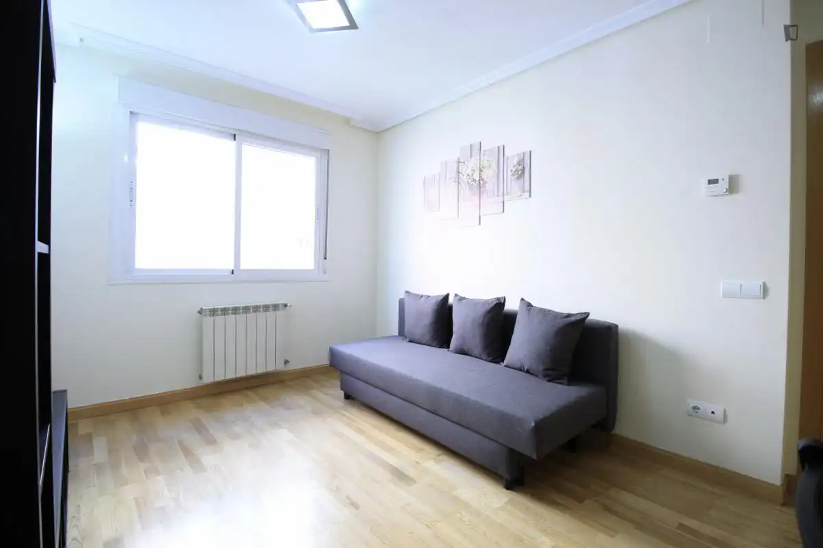 Apartament de lloguer a Valdeacederas