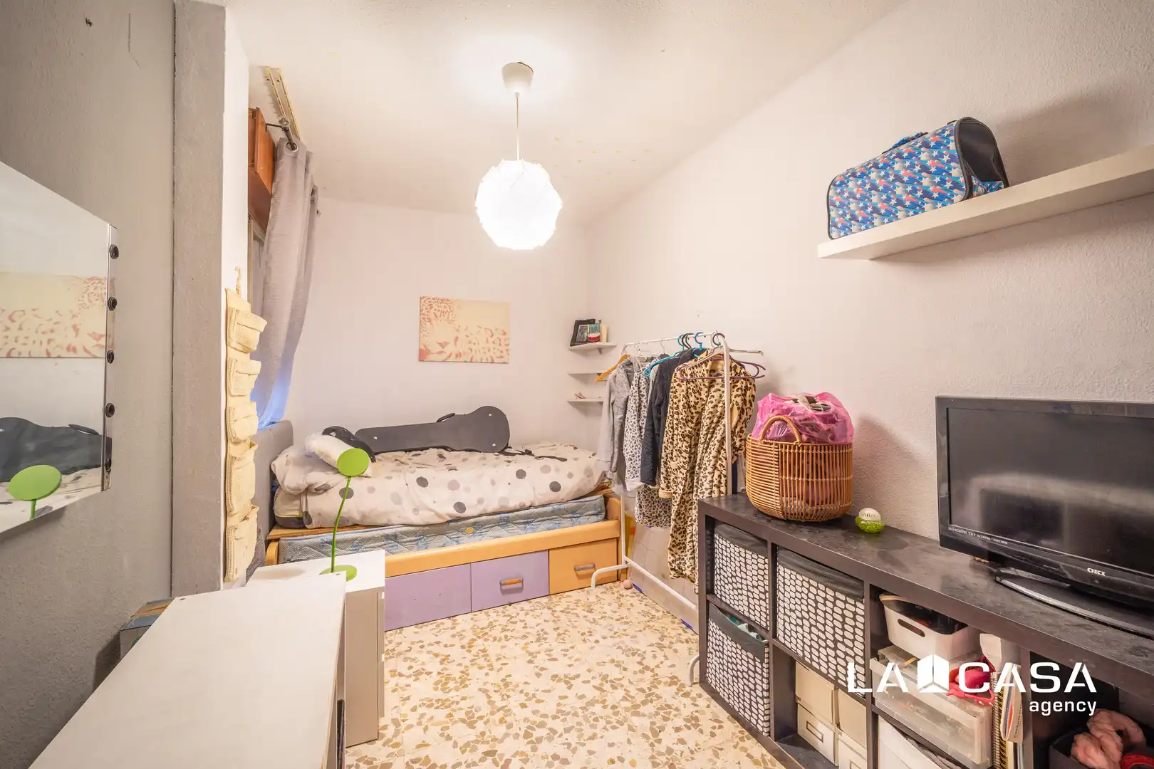 Dormitori de Pis en venda en Dos Hermanas amb Aire condicionat i Terrassa