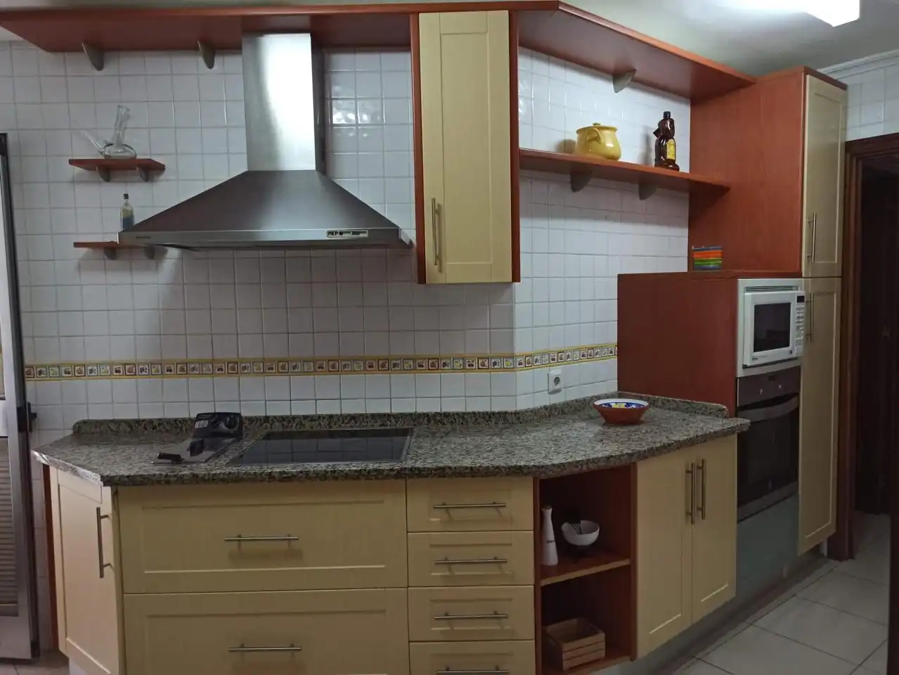 Kitchen of Flat for rent in Sevilla  with Air Conditioner and Furnished