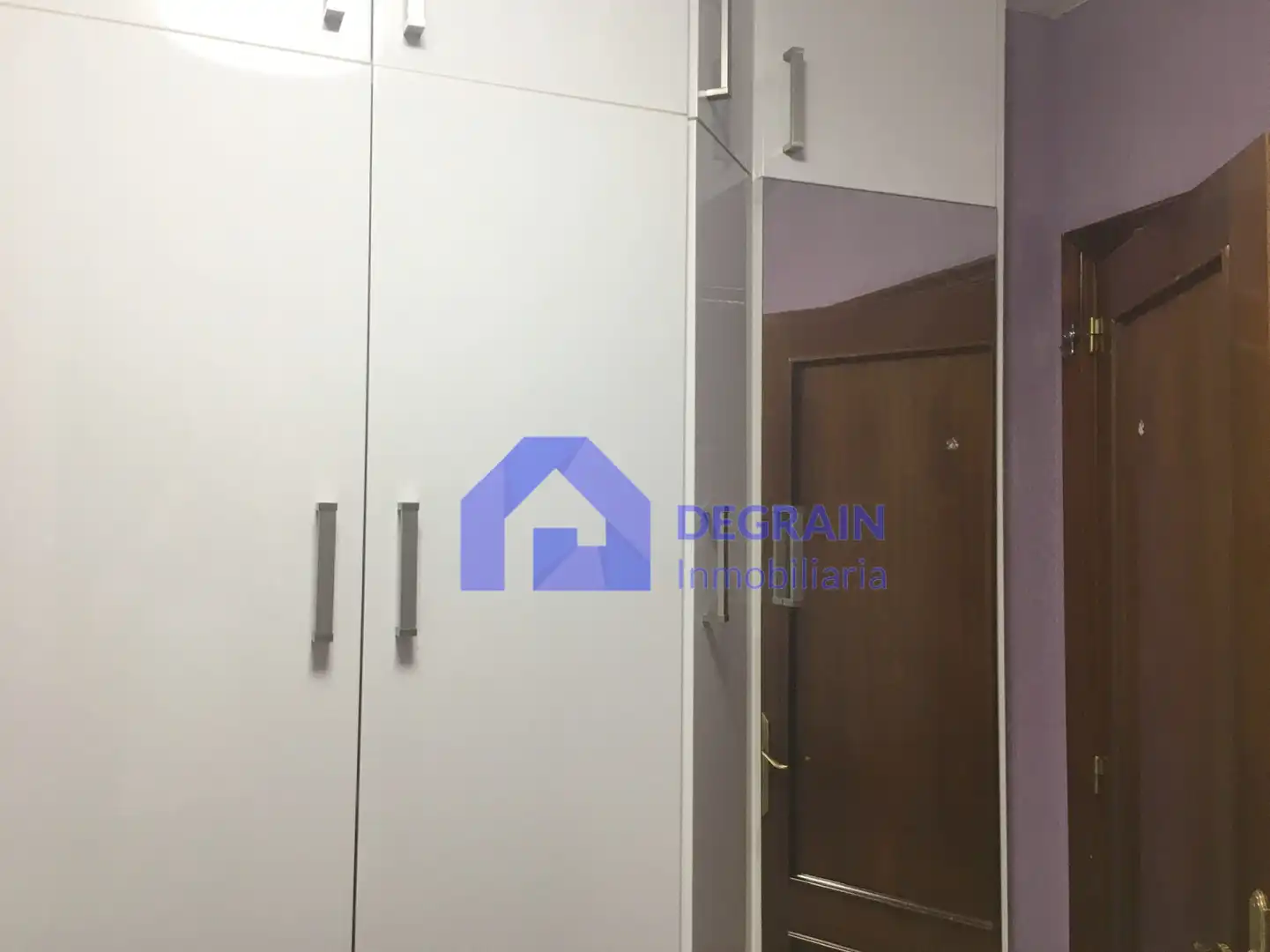 Habitación de Piso de alquiler en Oviedo  con Calefacción y Balcón
