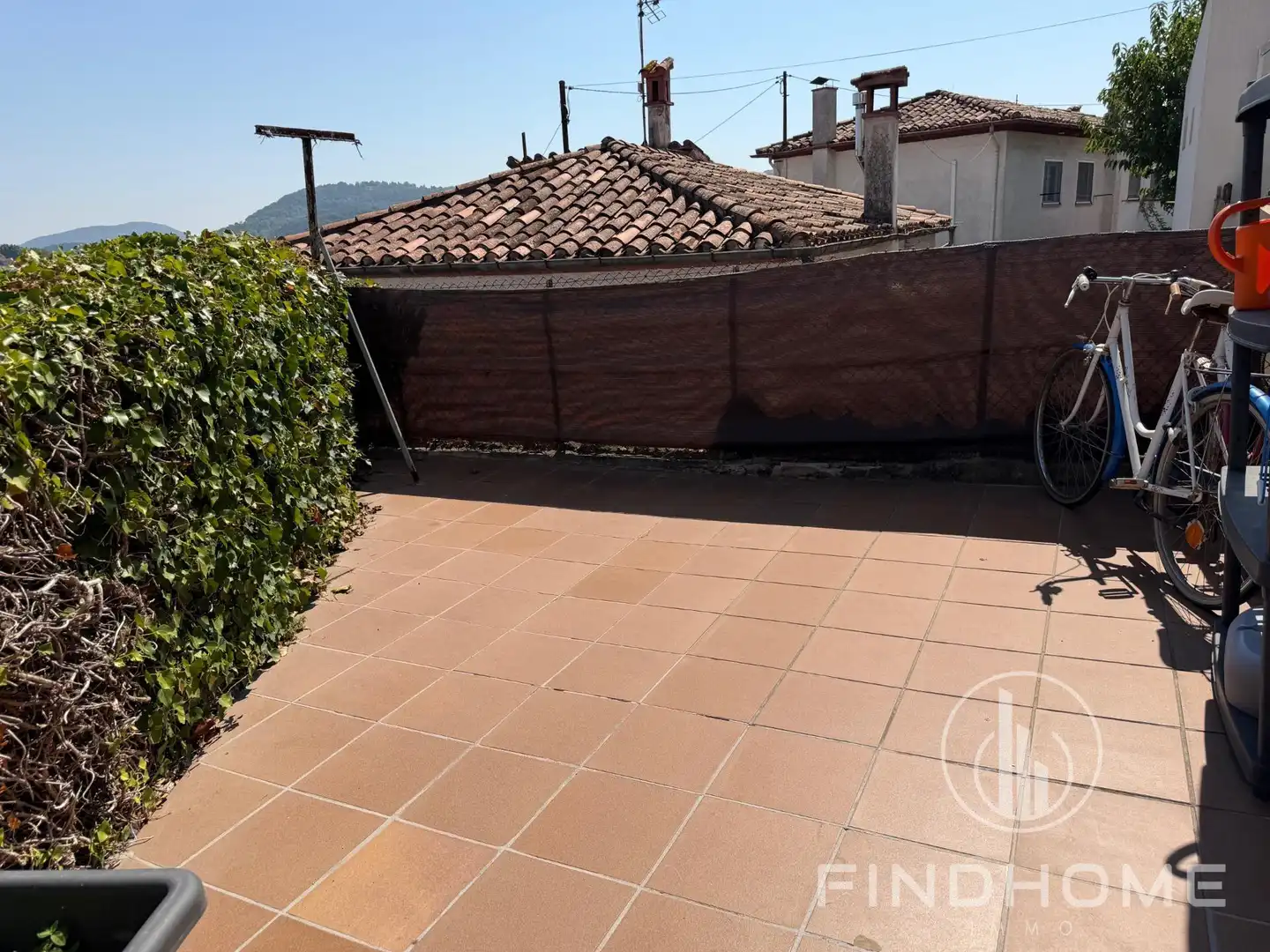 Terraza de Casa adosada en venta en Olot con Calefacción y Trastero