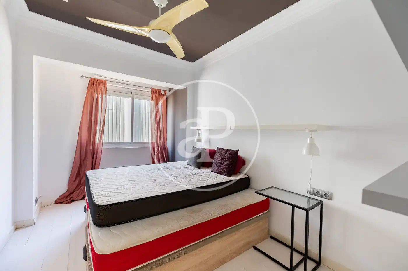 Penthouse with terrace for sale in Carrer del Consell de Cent, imagen 19