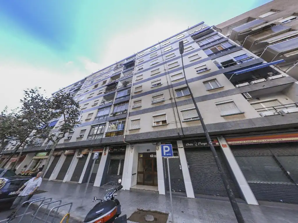 Vista exterior de Piso en venta en Reus