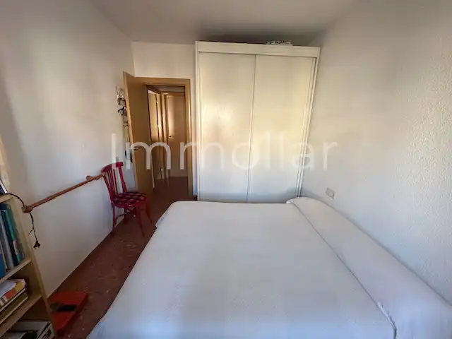 Habitación de Piso en venta en Santa Coloma de Gramenet con Calefacción, Amueblado y Horno