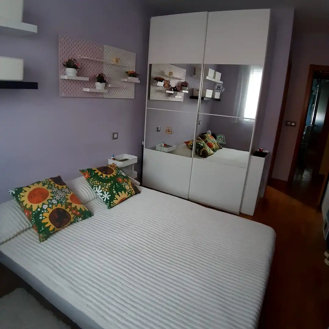 Bedroom of Flat for sale in Colindres  with Heating, Terrace and Furnished