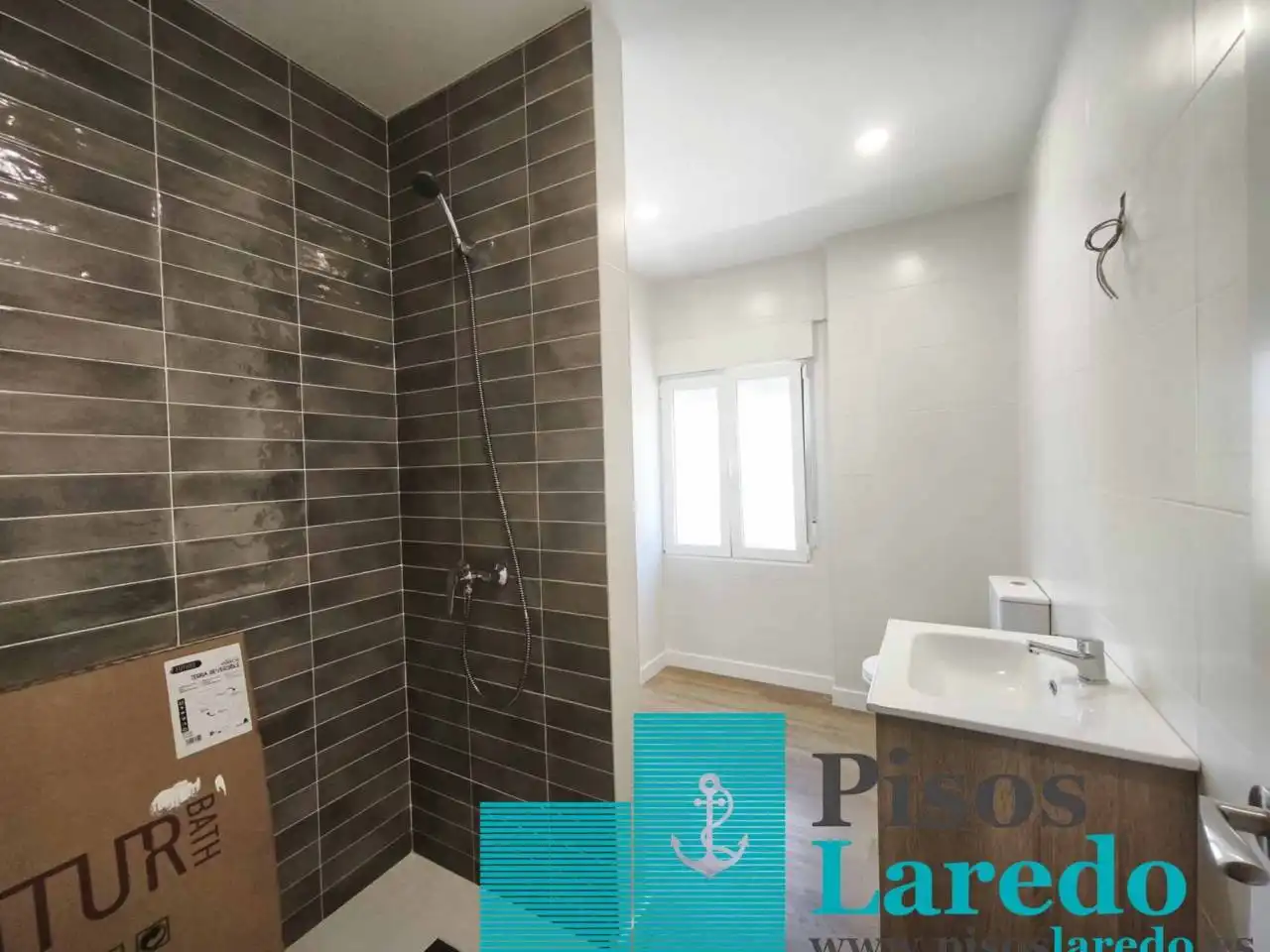 Bathroom of Flat for sale in Ampuero  with Heating and Parquet flooring