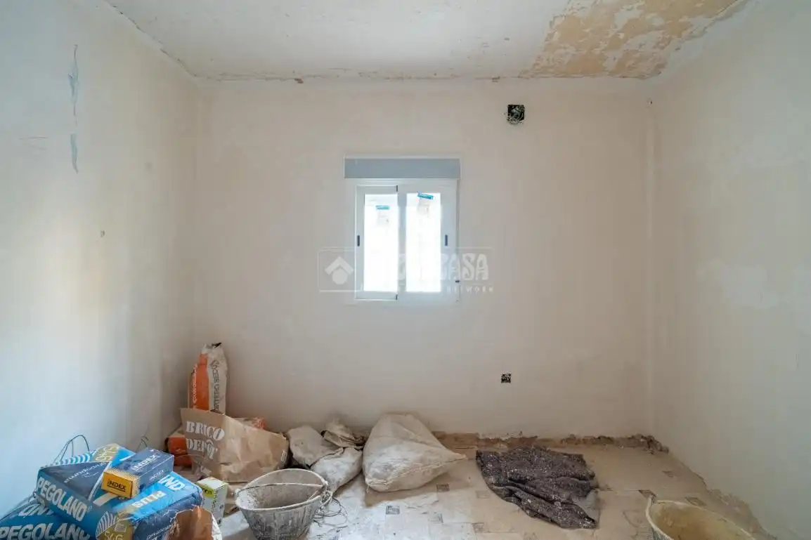 Flat for sale in Granada